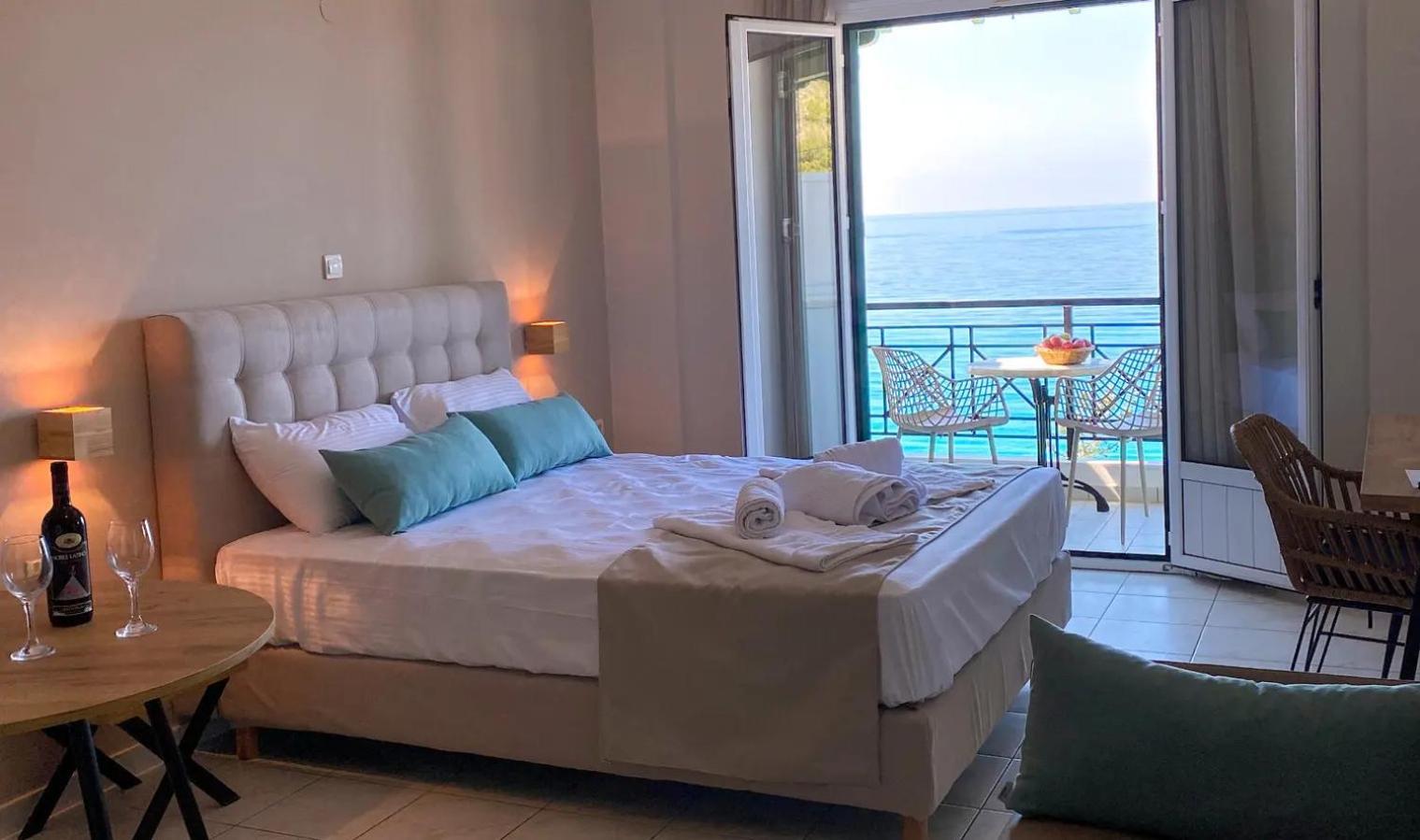 Sunset Premium Studio C Áyios Nikítas Eksteriør billede